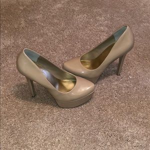 JESSICA SIMPSON NUDE HEEL - size 6